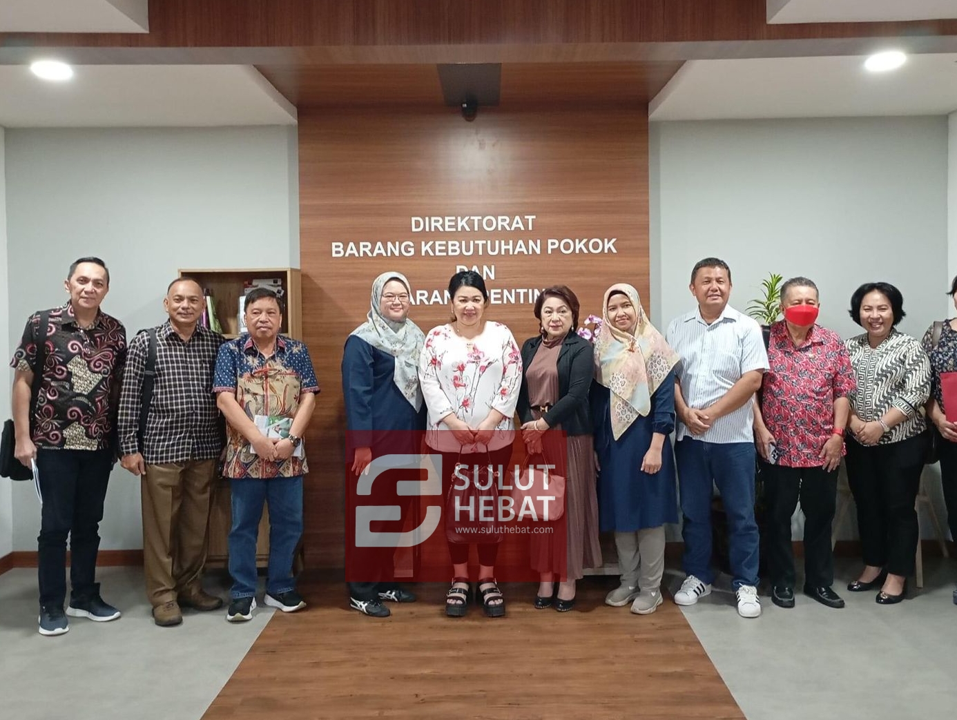 Picsart_24-03-06_21-12-56-823