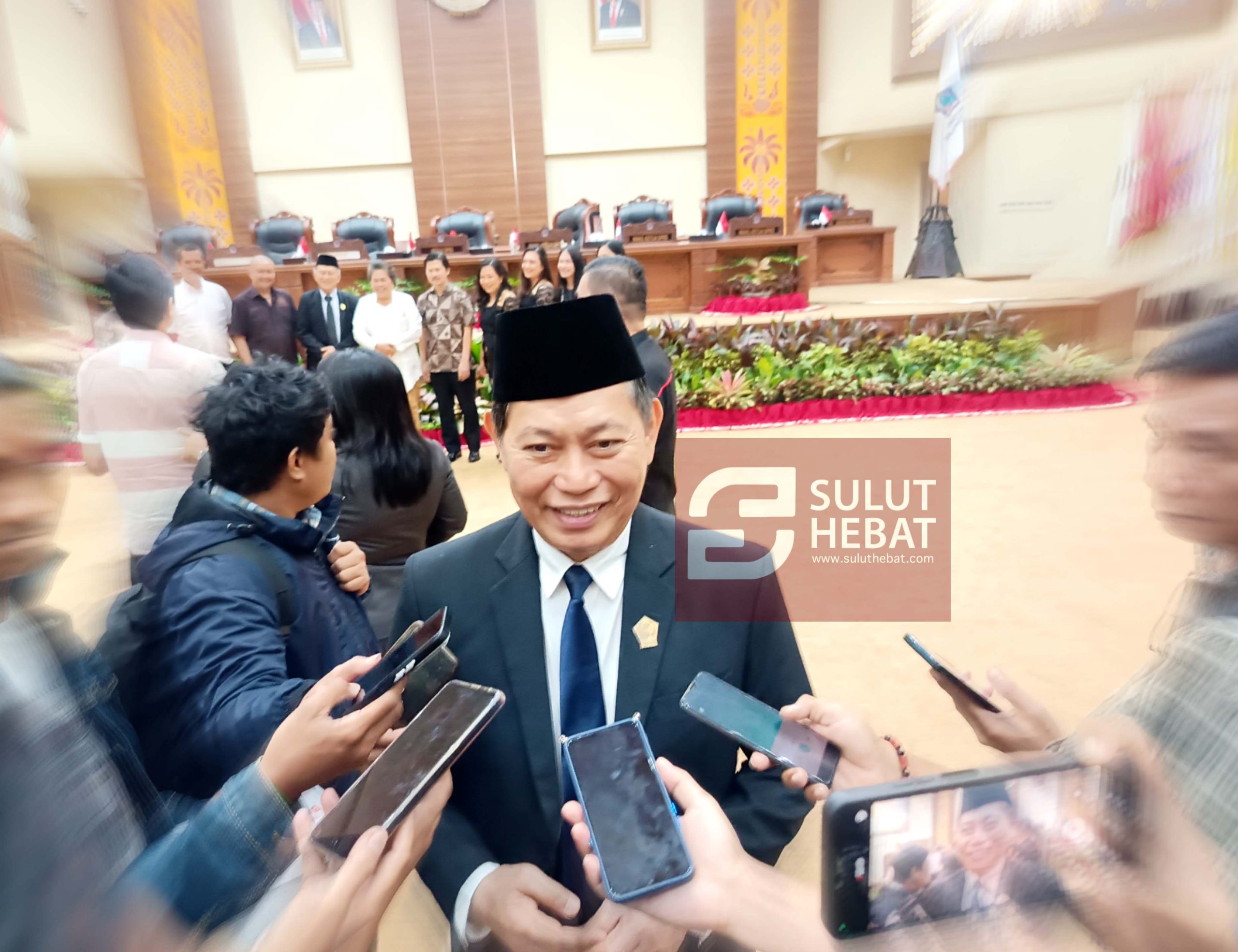 Picsart_24-03-16_13-35-55-480