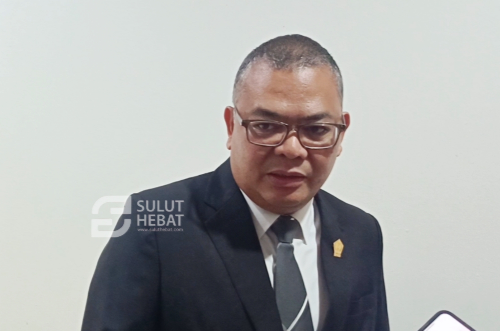 Picsart_25-06-03_20-41-10-455